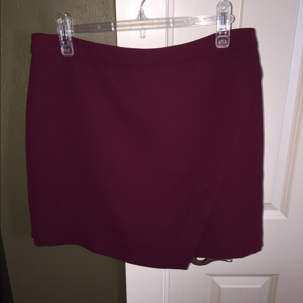 Banana Republic maroon skirt size 12